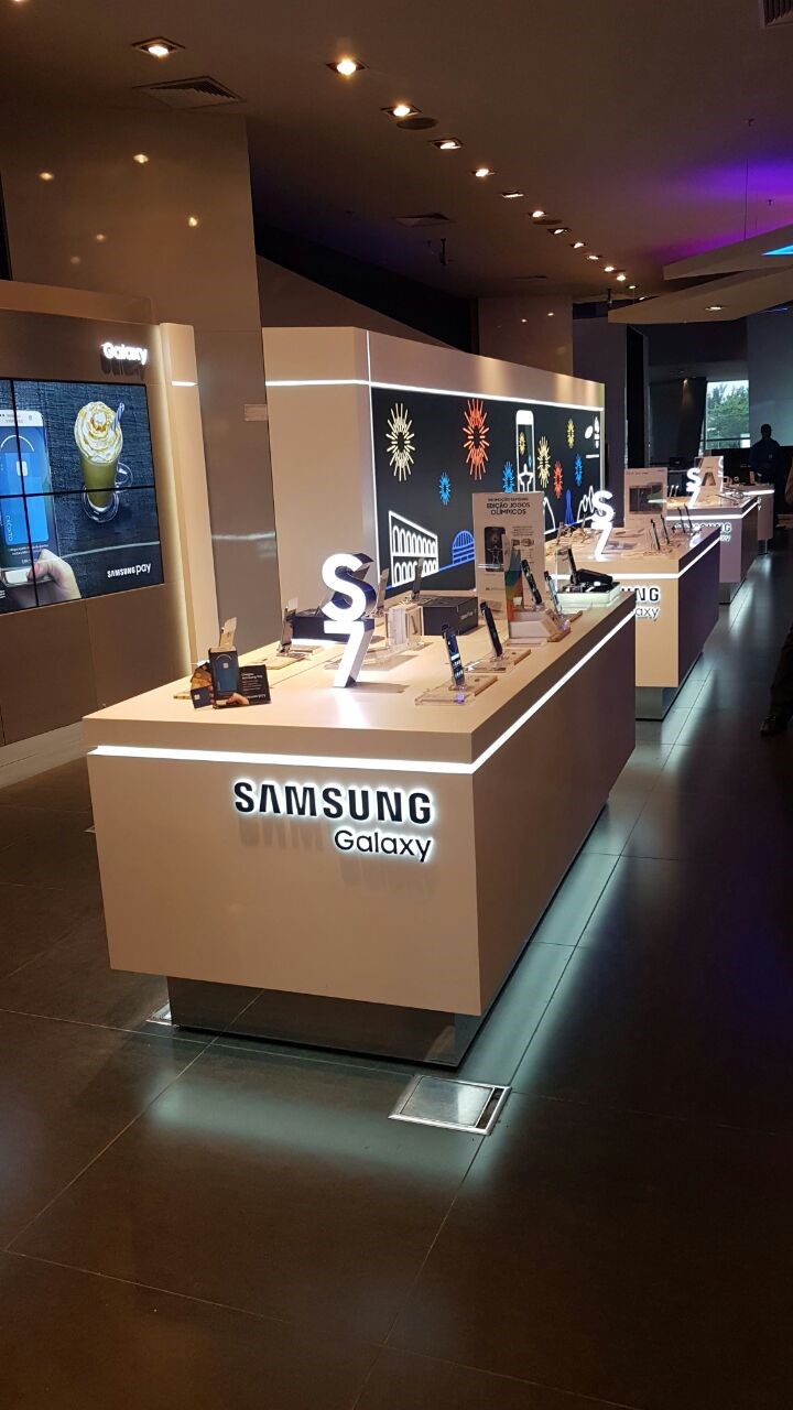 Samsung aplica conceito “store in store” em lojas do varejo de todo o Brasil