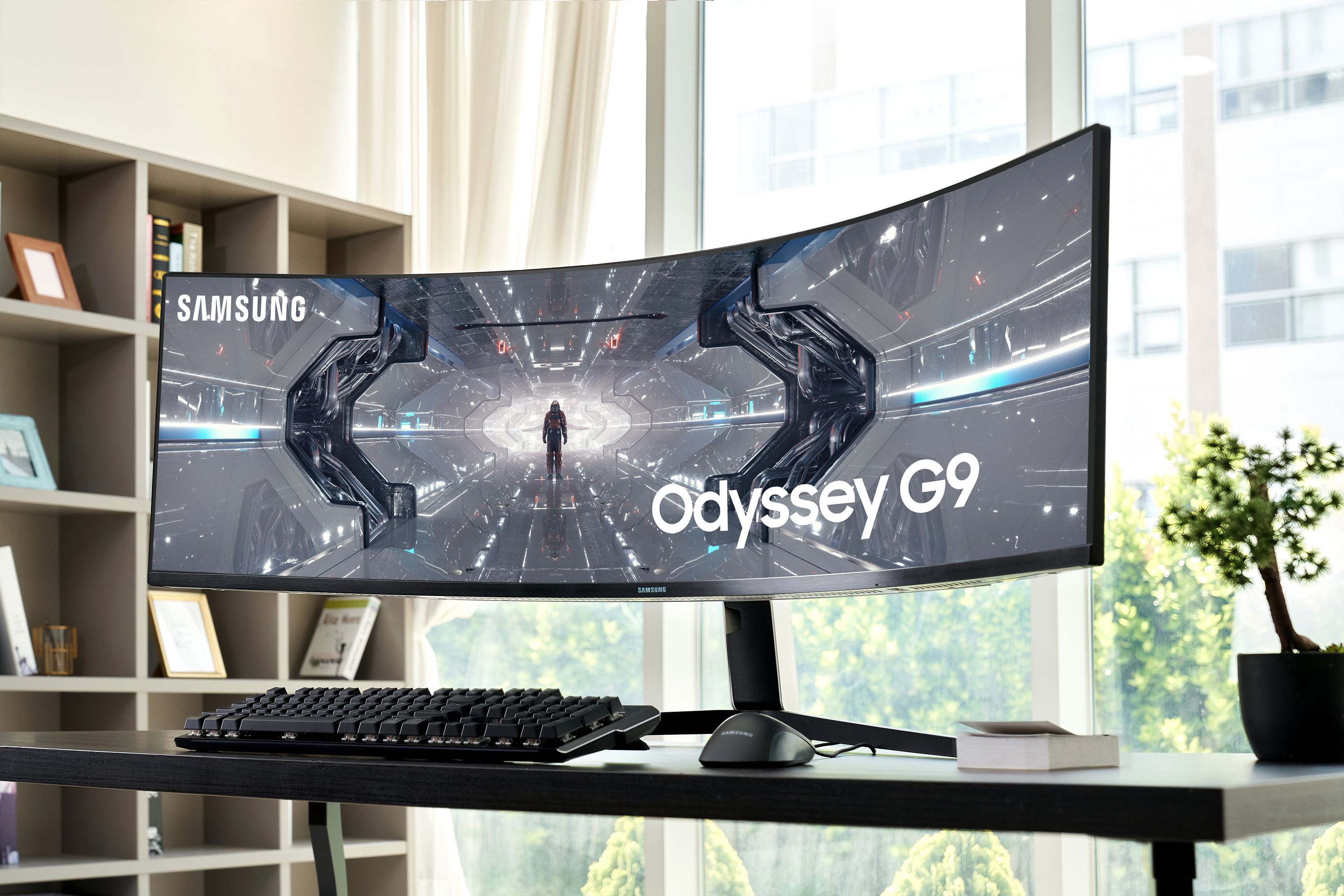 Samsung Globally Launches World's Highest Performance Curved