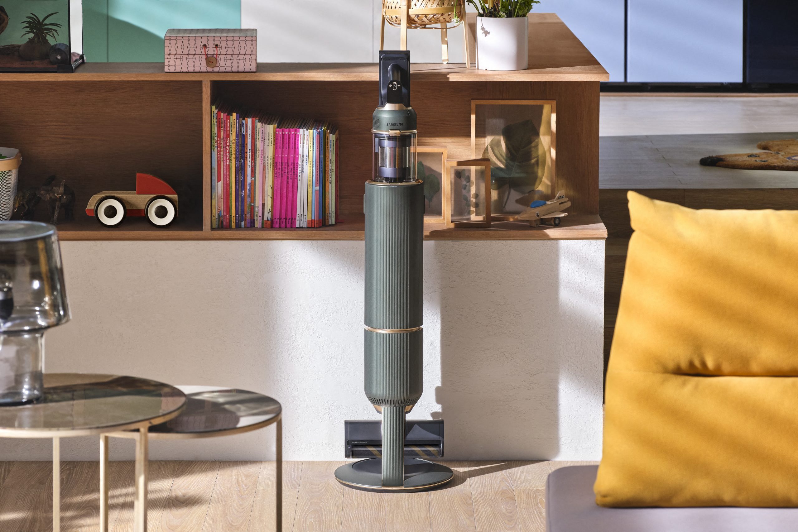 Samsung’s Bespoke Jet™ Cordless Vacuum Makes Spring Cleaning a Breeze
